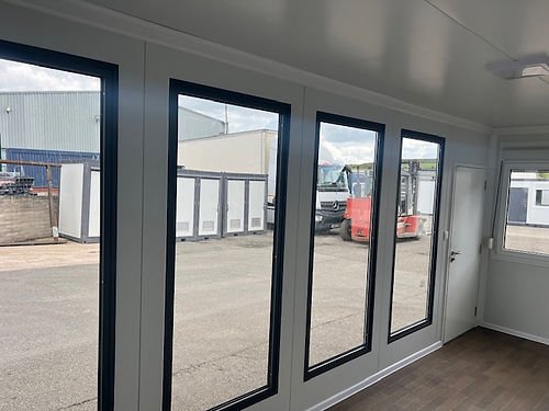 Oficina Portátil con Ventanas Panorámicas - Imagen 4